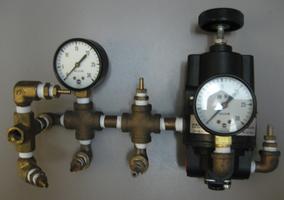https://www.Labjupiter.com/clientresources/65489/65493/03/92603/147994-a-O854-Fairchild-Model-16-Vacuum-Regulator-dyna.jpg