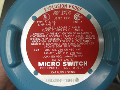 https://www.Labjupiter.com/clientresources/65489/65493/03/92603/163840-1-P414-Microswitch-12Cx200(1).jpg